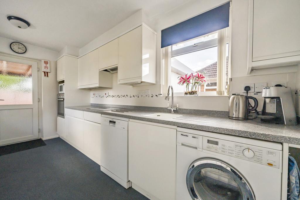 Kitchen Pic 2