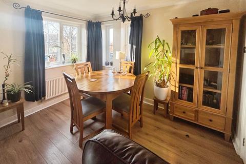 39 Benton Drive, Chester, CH2 2RD