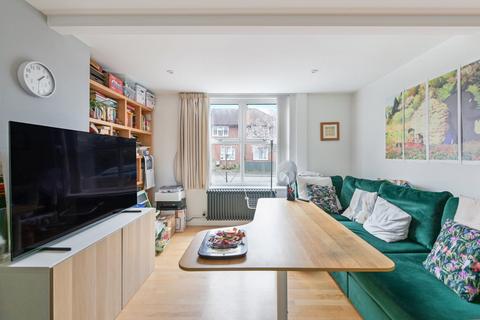 5 Darley Gardens, Morden, SM4 6QF
