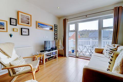 2 bedroom apartment for sale, Chequers Avenue, Buckinghamshire HP11
