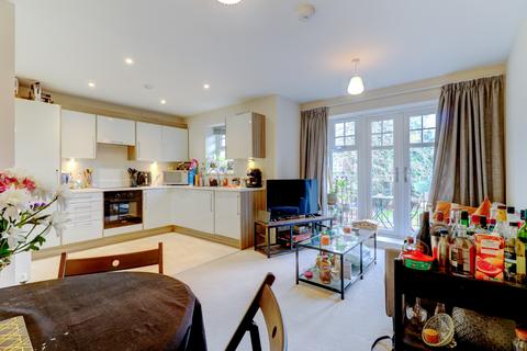 2 bedroom apartment for sale, Fair Acre, Buckinghamshire HP13