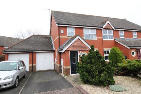 Moorlands Avenue, Warwickshire CV8