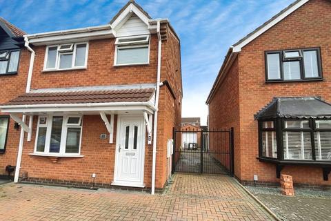 43 Bonnington Drive, Bedworth, CV12 8TX