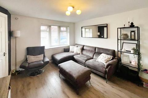 43 Bonnington Drive, Bedworth, CV12 8TX