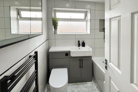 43 Bonnington Drive, Bedworth, CV12 8TX