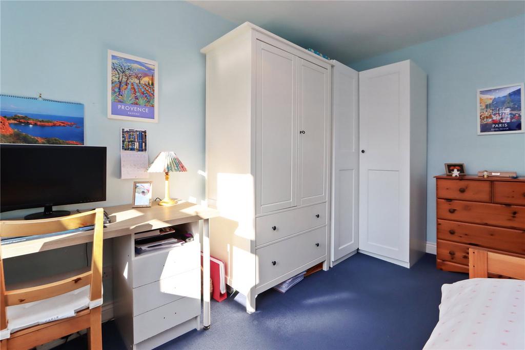 Bedroom 2 Pic 2