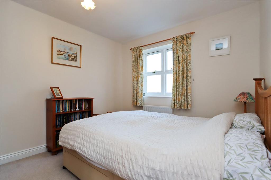 Bedroom 1 Pic 1
