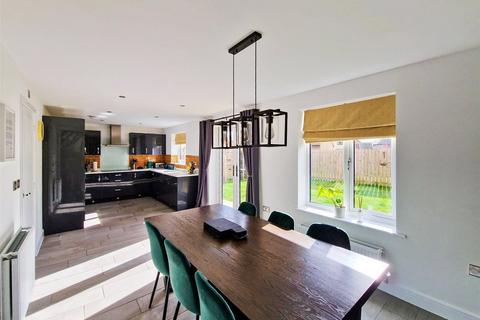 4 bedroom detached house for sale, Eden Park Court, Newcastle upon Tyne NE13