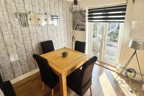 3 bedroom semi-detached house for sale, Trent Road, Oldham OL2