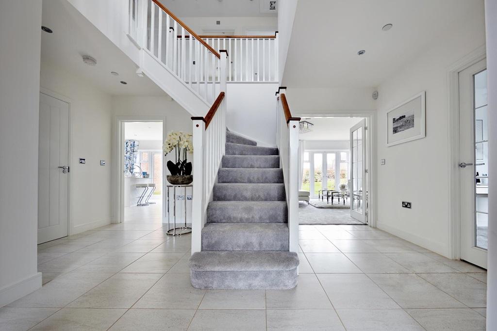 Large and welcoming hall