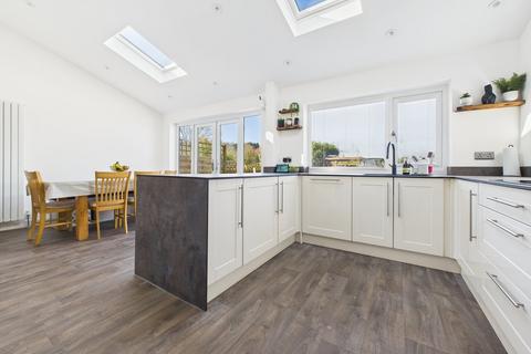 15 Castle Road, Weston-super-mare, BS22 9JW