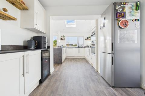 15 Castle Road, Weston-super-mare, BS22 9JW
