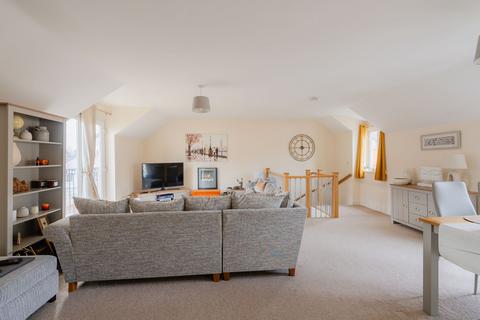 5a Saxon Close, Crediton, EX17 3DS