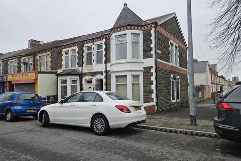 4 bedroom end of terrace house to rent, Corporation Road, Grangetown, Cardiff