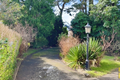 3 bedroom detached house for sale, Middle Road, Ravenhill, Swansea, SA5 5DH