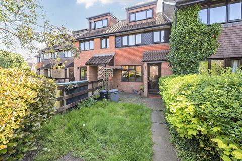 124 Peerless Drive, Harefield, Uxbridge, UB9 6JQ
