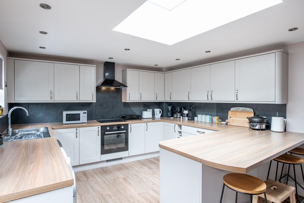 7 Wendover Road-8