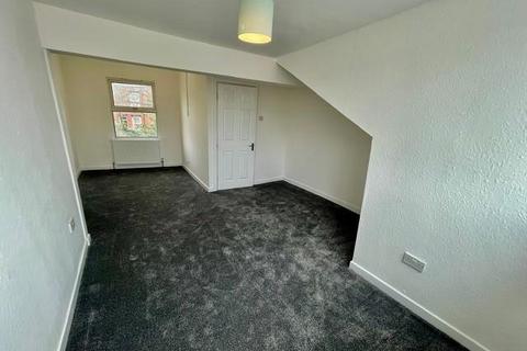 3 bedroom terraced house to rent, Beechwood View, Leeds LS4