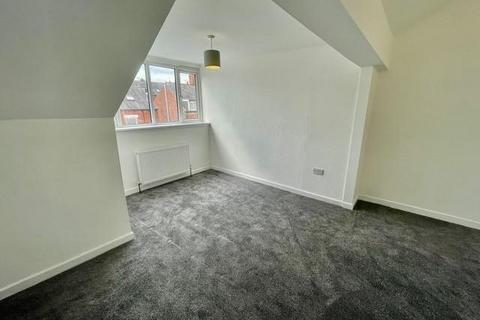3 bedroom terraced house to rent, Beechwood View, Leeds LS4