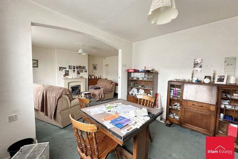 8 Boundary Road, Irlam, Manchester, M44 6EU