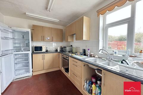 8 Boundary Road, Irlam, Manchester, M44 6EU