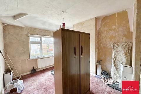 8 Boundary Road, Irlam, Manchester, M44 6EU