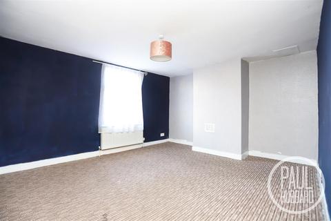 2 bedroom cottage for sale, Clapham Road North, Lowestoft, NR32
