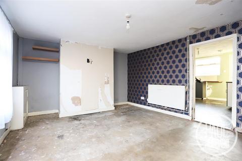2 bedroom cottage for sale, Clapham Road North, Lowestoft, NR32