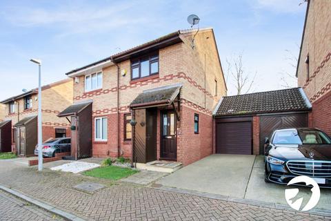 2 bedroom semi-detached house to rent, Maypole Road, Gravesend, Kent, DA12
