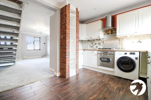 2 bedroom semi-detached house to rent, Maypole Road, Gravesend, Kent, DA12