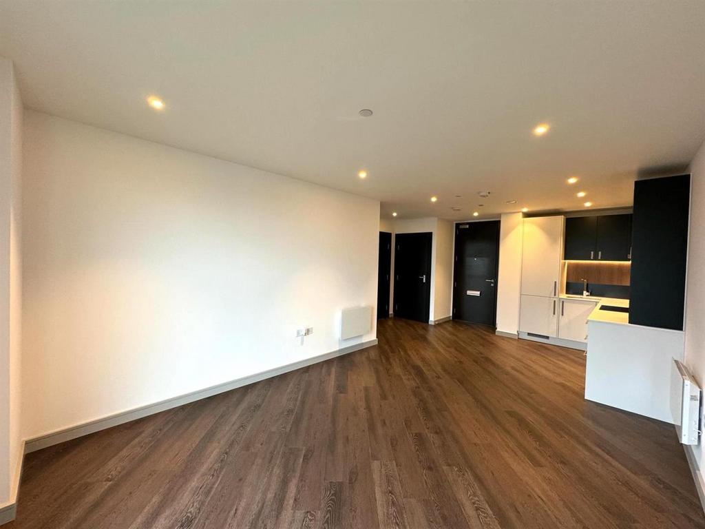 Living room pic 2.jpeg