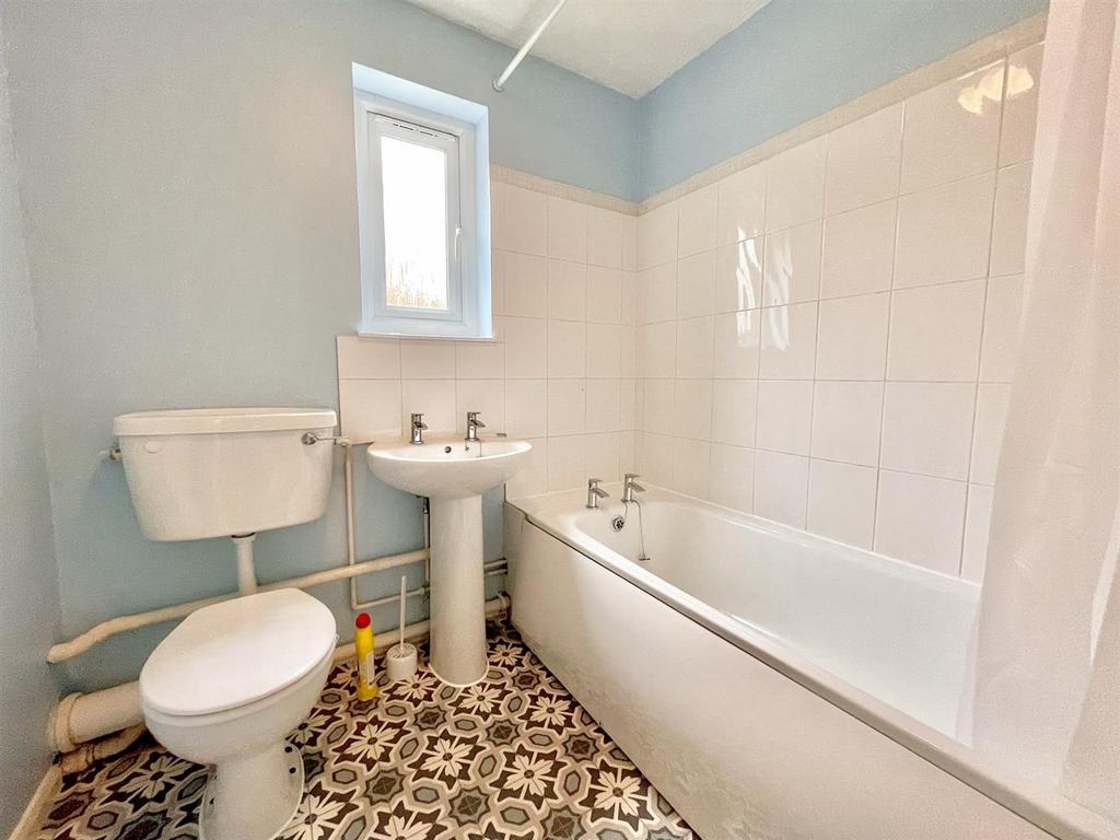 Bathroom.JPEG
