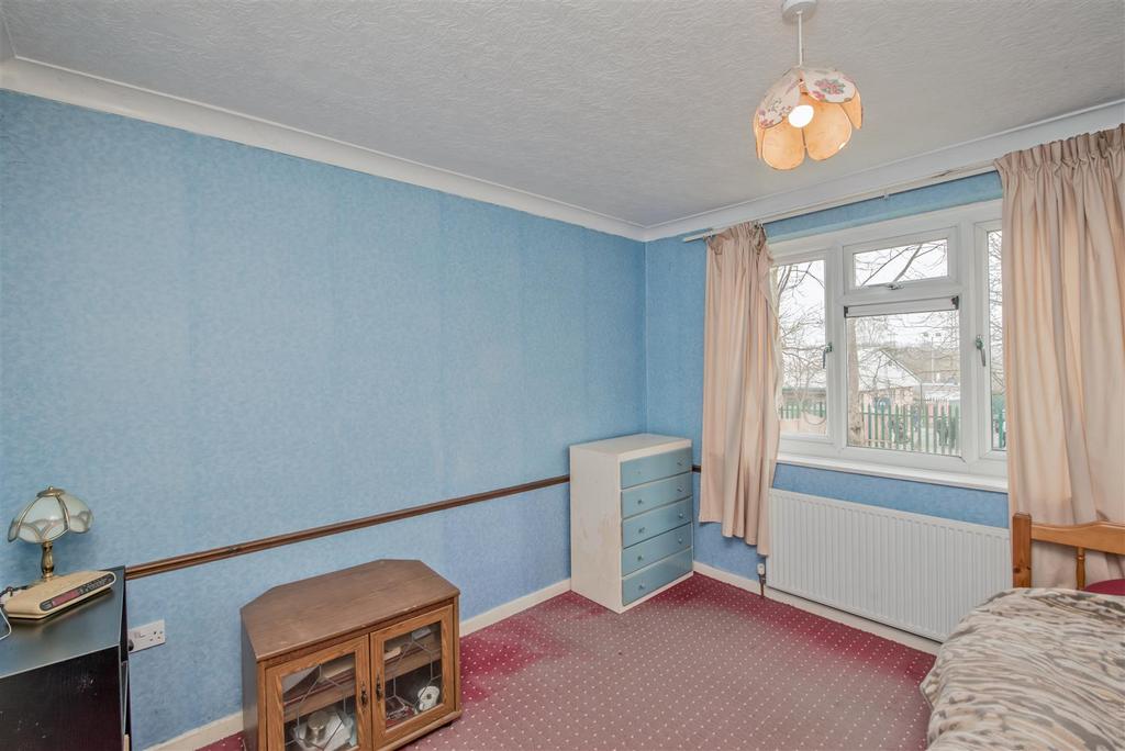 Bedroom: