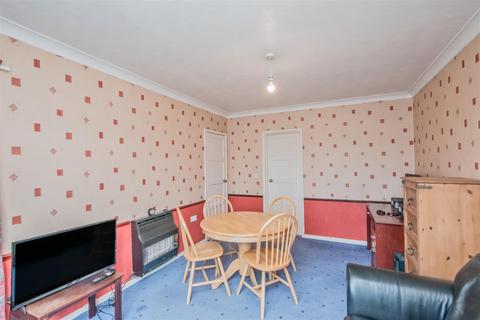 1 bedroom flat for sale, Armley Ridge Road, Armley, Leeds