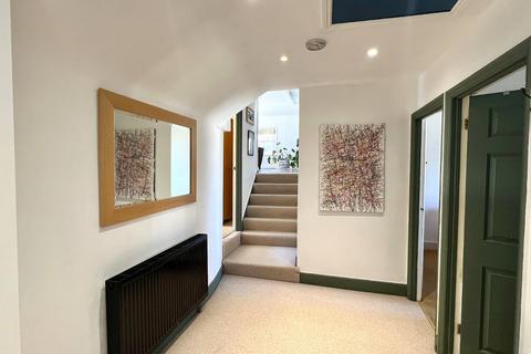 3 bedroom penthouse for sale, High Street, St. Margarets-at-Cliffe, Dover, CT15