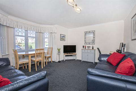 1 bedroom ground floor flat for sale, 3 Peasehill Fauld, Rosyth, KY11 2DQ