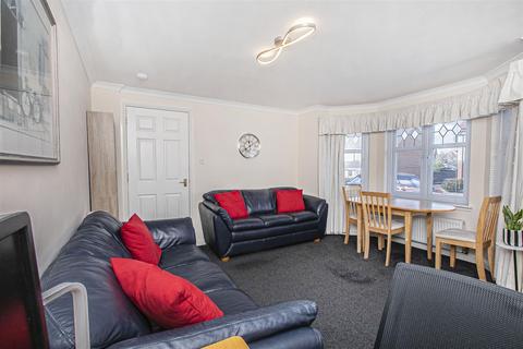 1 bedroom ground floor flat for sale, 3 Peasehill Fauld, Rosyth, KY11 2DQ