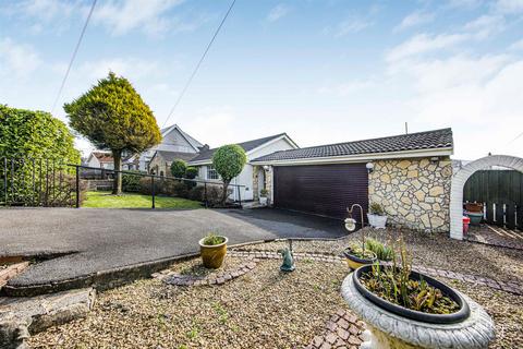 3 bedroom detached bungalow for sale, Vale View, Neath
