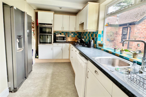 undefined, Elm Avenue, Beeston, Nottingham NG9 1BU
