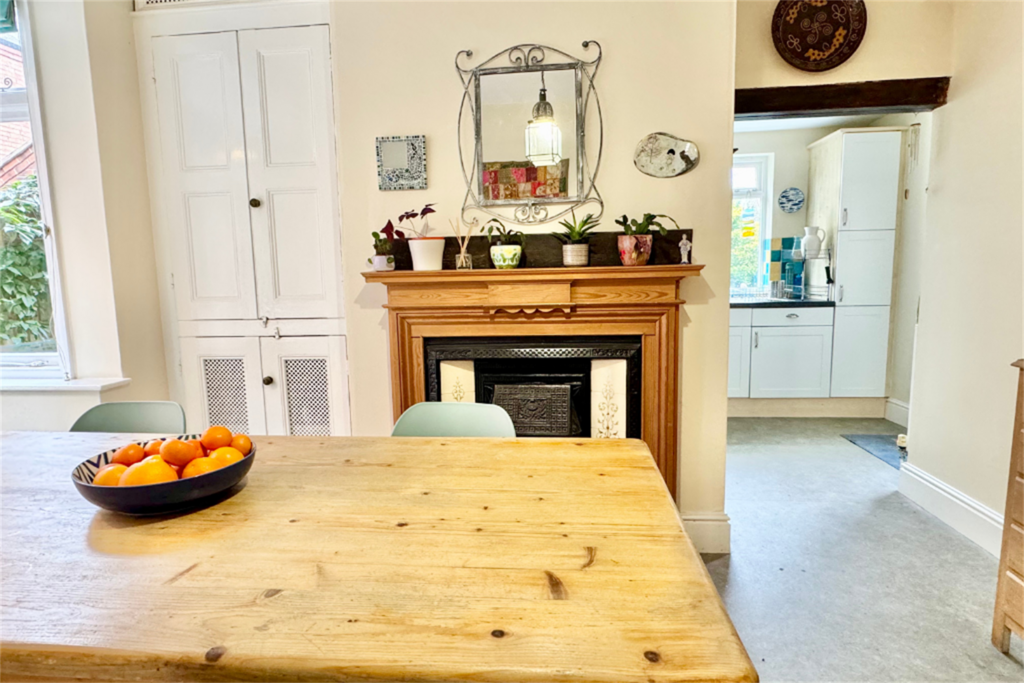 Breakfast Room