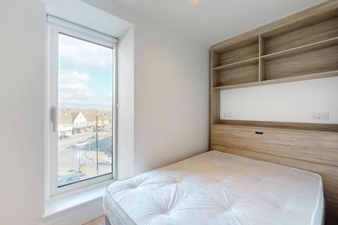 2 bedroom flat to rent, Beverley Way