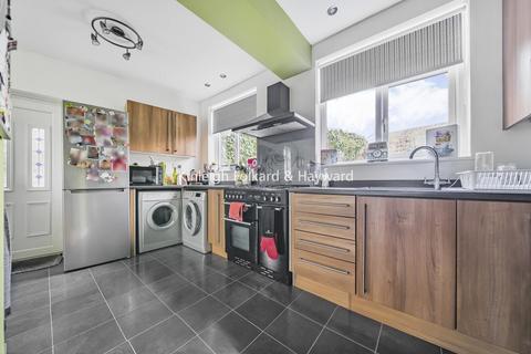 72 Warren Avenue, Bromley, BR1 4BS