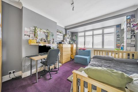 72 Warren Avenue, Bromley, BR1 4BS