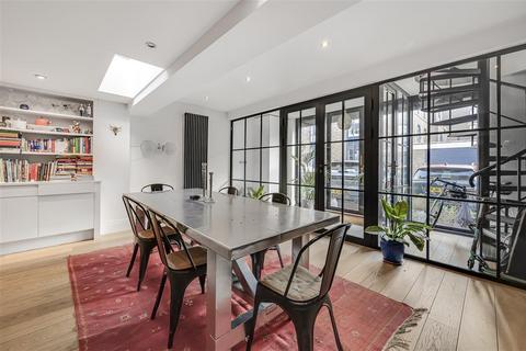 9 Cinnamon Row, London, SW11 3TW