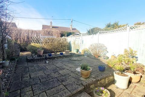 22 Fleetwood Close, Neston, Corsham, SN13 9TF