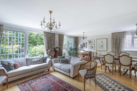 4 bedroom detached house for sale, Summer Hill, Elstree, Hertfordshire, WD6