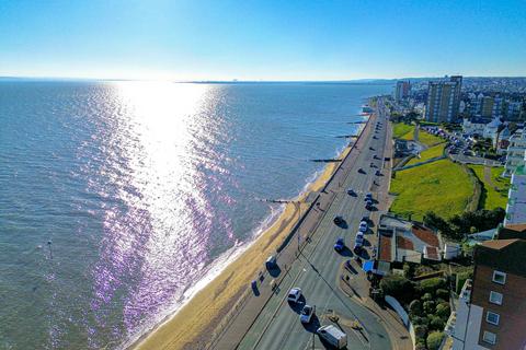 1 bedroom retirement property for sale, Holland Road, Westcliff-on-Sea, SS0