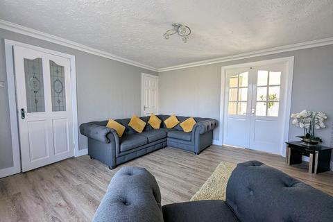 3 bedroom end of terrace house for sale, Hereford Way, Jarrow, NE32