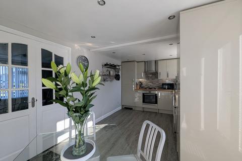 1 Hereford Way, Jarrow, NE32 4TX