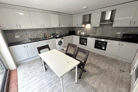 78 Braybourne Close, Uxbridge, UB8 1UJ